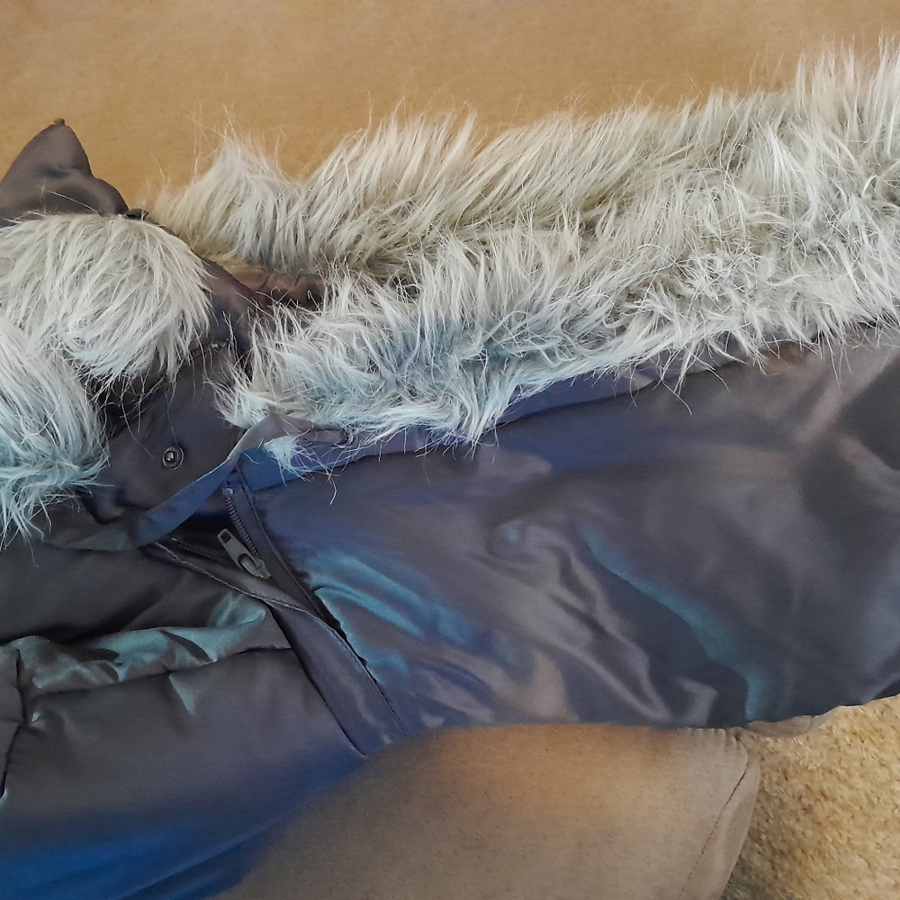 Puffer Coat - Picture 6 of 9